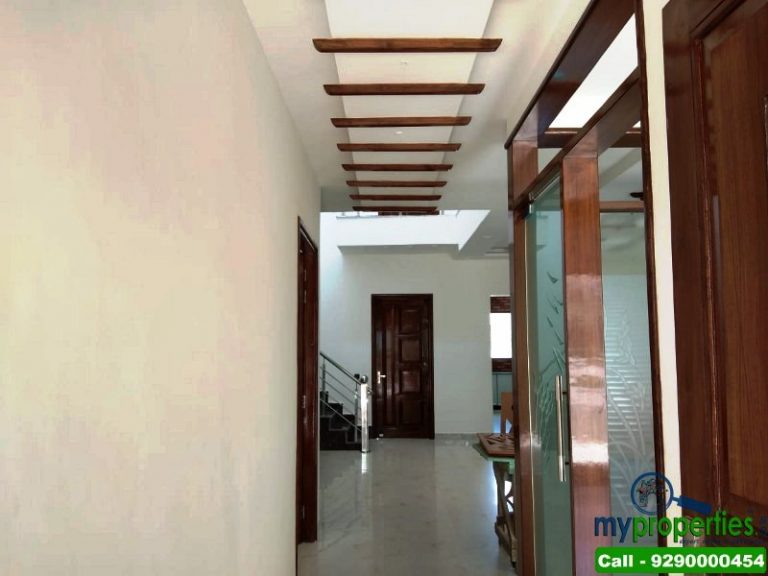 250 Sq Yards Luxury Duplex Villa For Sale in Zirakpur Call
