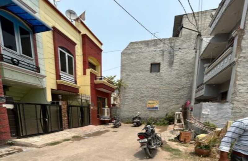 86 Gaj Independent House for Sale in Gillco Valley Kharar | Call – 7087647687 |